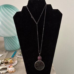 Elegant Silver Tone and Purple Pendant Necklace Magnifer